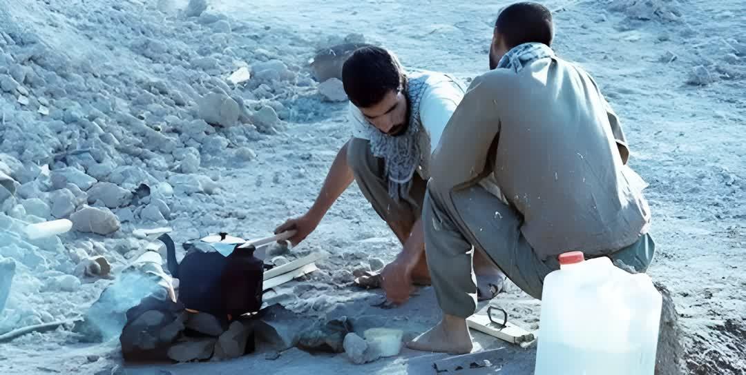 اینجا آب پیدا نمی‌شود، شما دنبال چای هستی؟