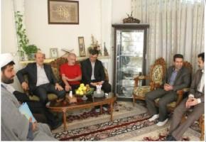 شهردار منطقه 20 با جانباز 70 درصد دیدار کرد