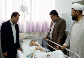 عیادت مدیرکل بنیاد خراسان رضوی از «حاج رجب محمدزاده»