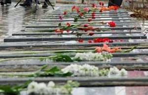 بهسازی معابر قطعات شهدا با رضایت خانواده شهدا انجام شده است