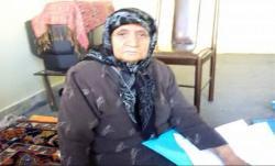 مادر75ساله دو شهید که 15 بارتوسط زمین خواران به زندان افتاد