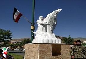 رونمایی از ۲ تندیس و المان شهدا در سنندج