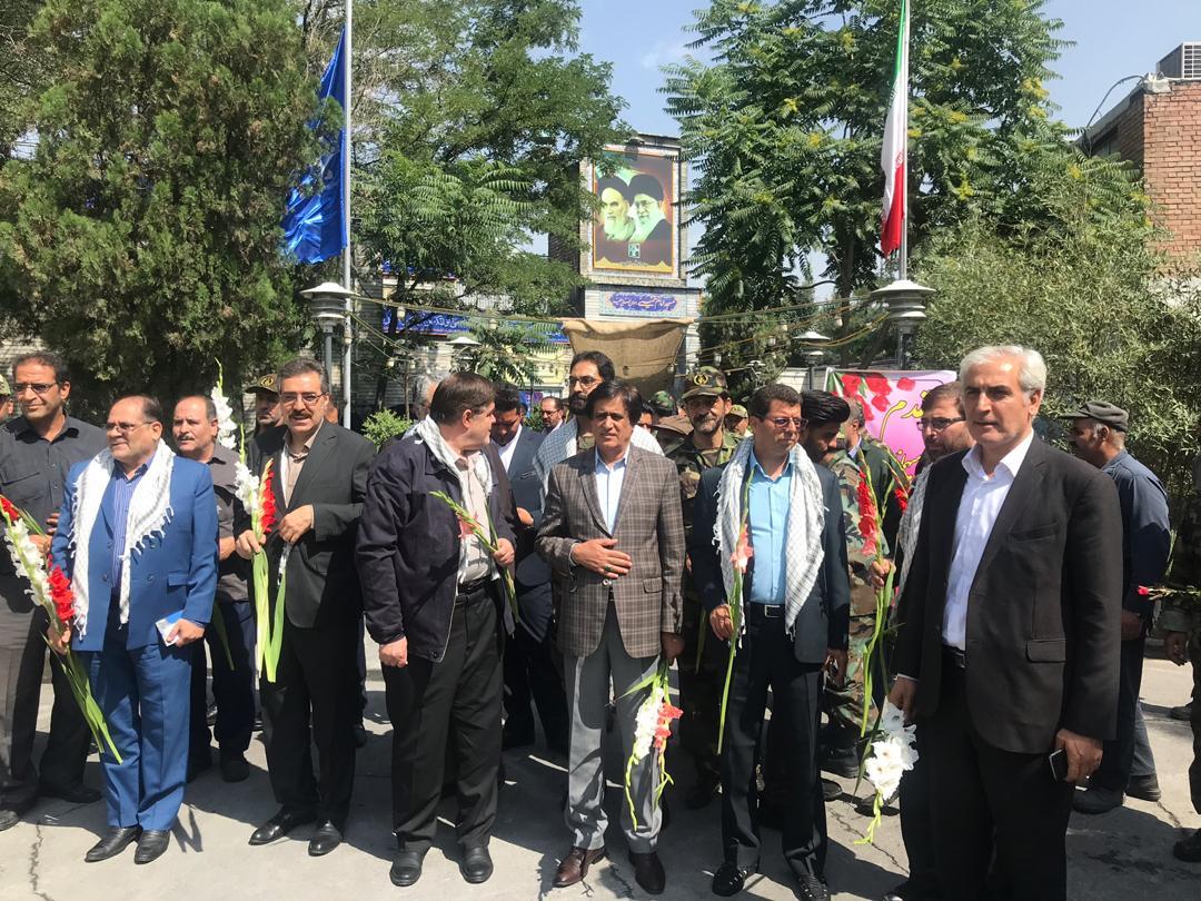 یادواره شهدای سنگر تولید در اراک برگزار شد