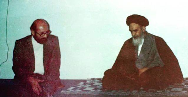 امام گفت: پایتان را دراز کنید