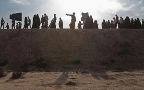 مظلومیت شهدای کربلای ۴ در غربت غروب خین عیان می شود