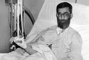 اولین جملاتی که مقام معظم رهبری با دست چپ نوشتند