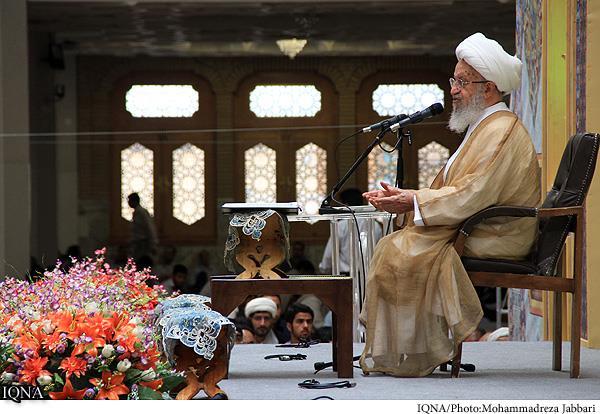 ایثارگران و خانواده شهدا نباید احساس کنند فراموش شده‌اند