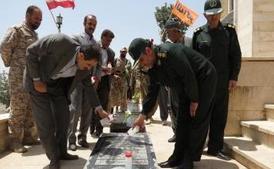 بازدید هفت هزار زائر ازیادمان شهدای سیرانبند بانه/ عطرافشانی مزار شهدا